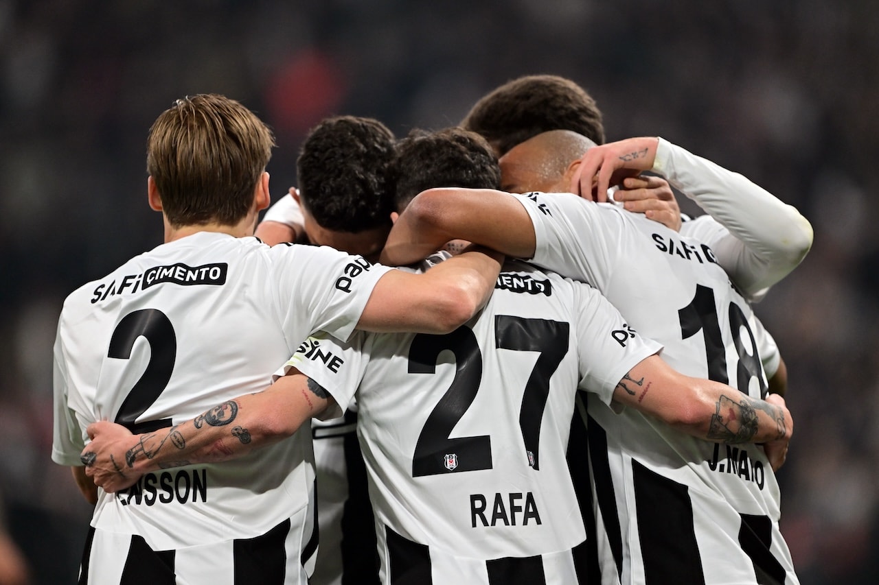 Beşiktaş dev maçlarda bir başka