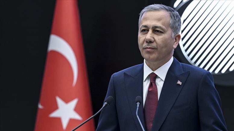 Bakan Yerlikaya: Avrupa'da göstericilere karşı polisin davranışlarına bakın