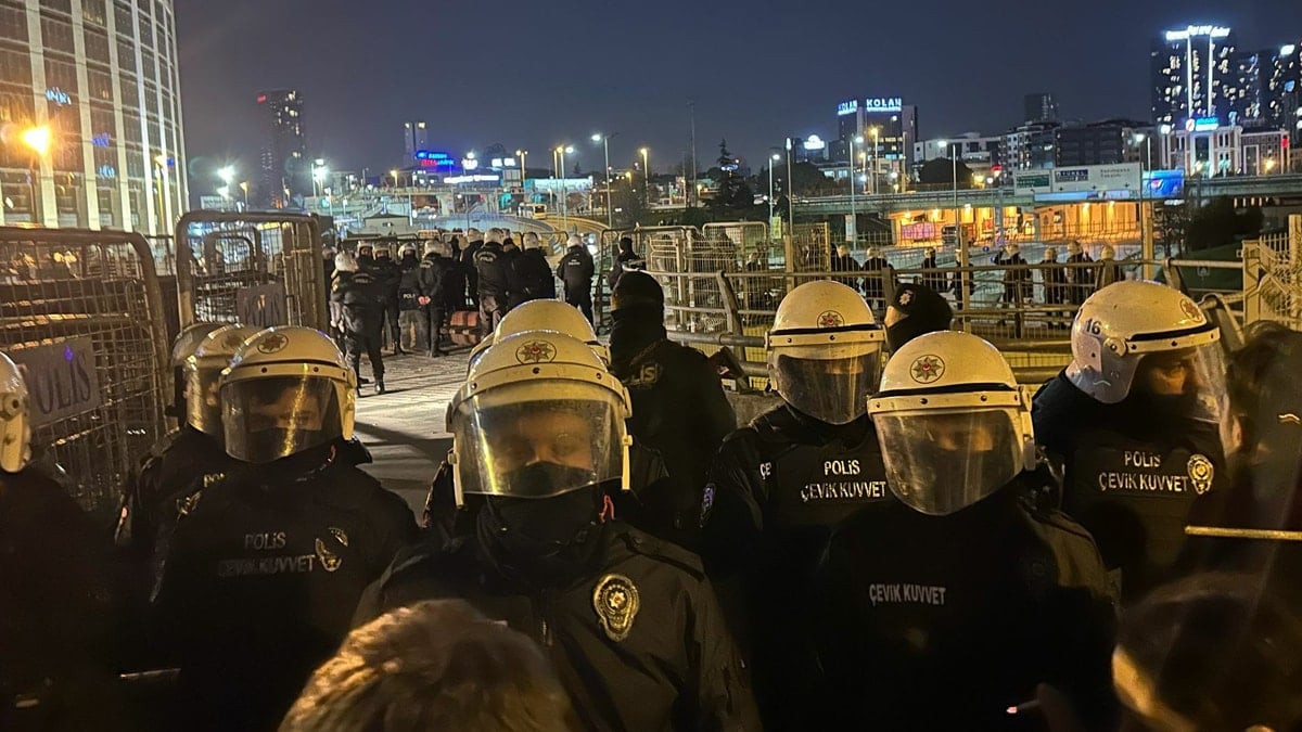 Ev baskınları devam ediyor: Aralarında gazetecilerin de olduğu çok sayıda gazeteci gözaltında