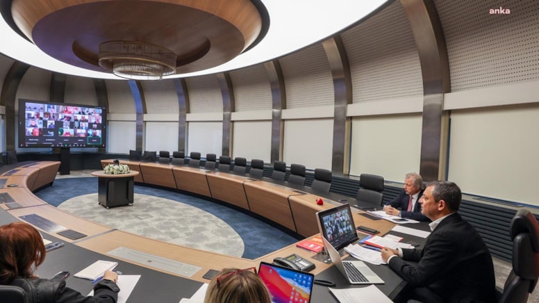 Özgür Özel, Sosyalist Enternasyonal Prezidyum Toplantısına katıldı