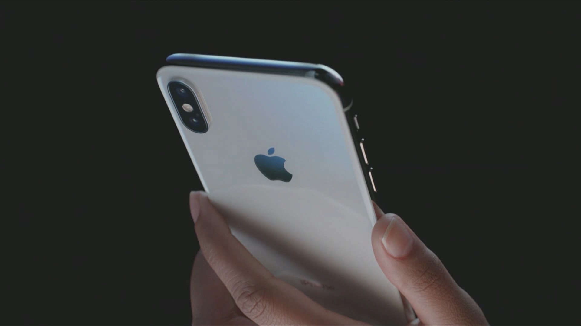 12 yıl sonra bir ilk: iPhone'larda bildiğiniz her şey değişiyor