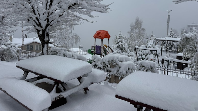 Valilikler peş peşe duyurdu: Bazı illerde okullar tatil edildi