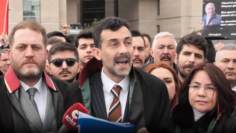 Ümit Özdağ'ın avukatları bir kez daha iddianame çağrısı yaptı
