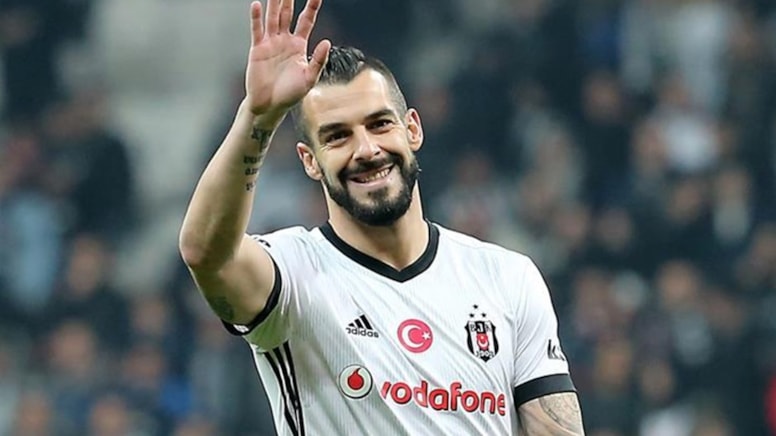 Negredo futbola veda etti