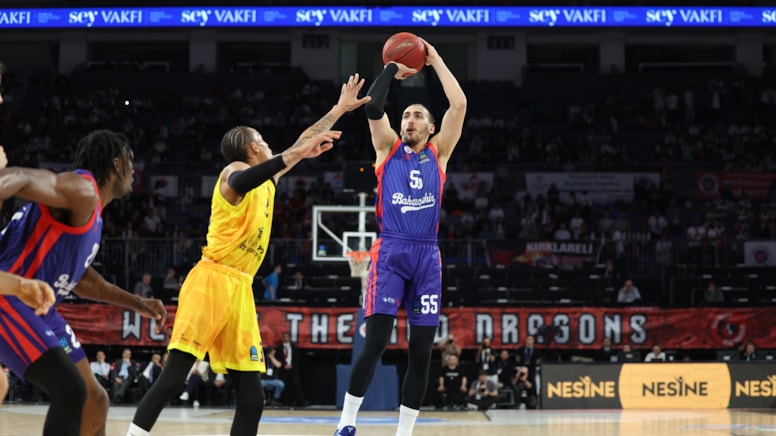 Bahçeşehir Koleji'nden Avrupa'da finale ilk adım