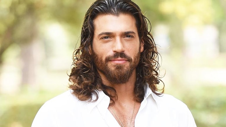 Can Yaman'ın bir ısırıkla cebine koyduğu para şaşkına çevirdi