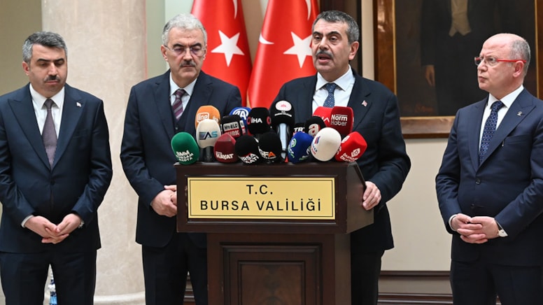 Bakan Tekin'den öğretmenlere tehdit