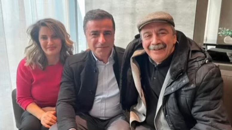 Eski AKP'li vekil cezaevinde Selahattin Demirtaş'ı ziyaret etti: 'Biz talep etmiyoruz, vaadediyoruz'