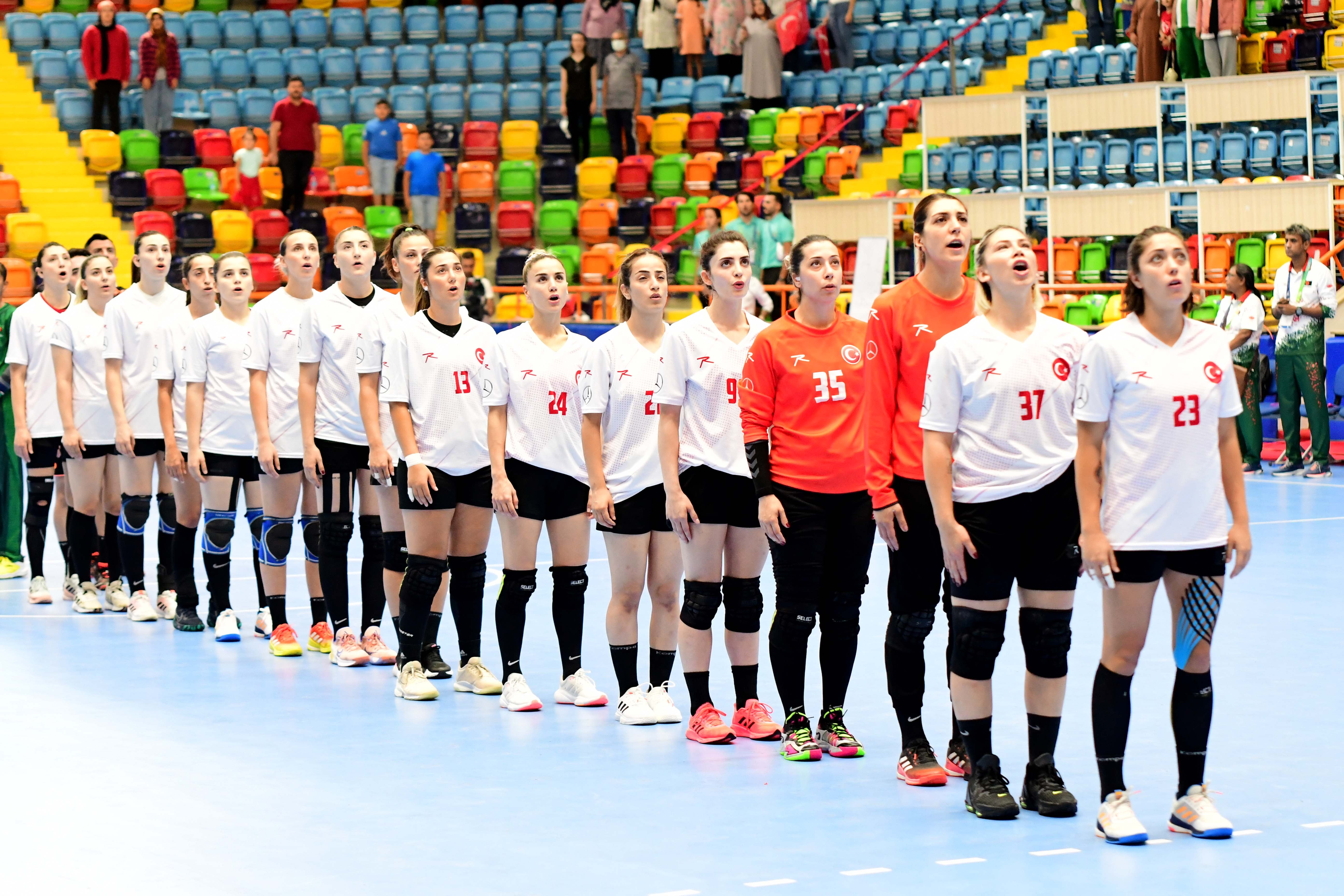 A Milli Kadın Hentbol Takımı’nın Avrupa Kupası’ndaki rakipleri belli oldu.