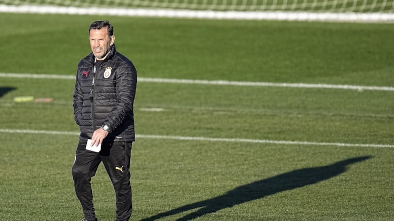 Okan Buruk ile 1 yıl daha