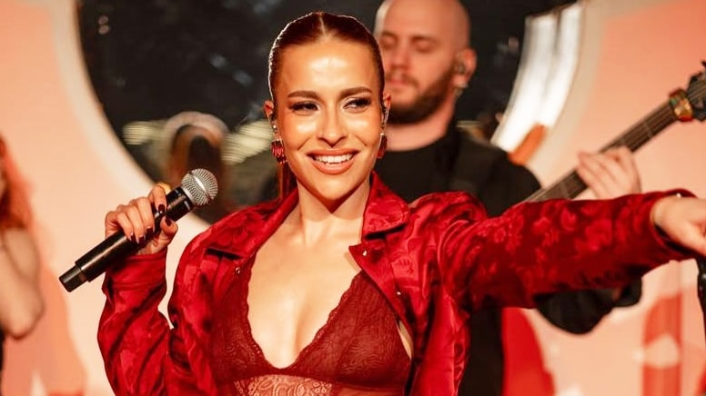 Murat Dalkılıç ile aşk yaşamaya başlayınca zam istedi, işinden oldu