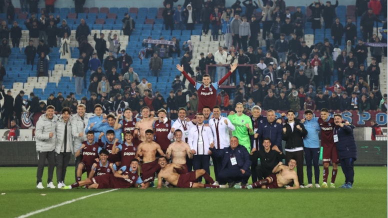 Trabzonspor'un gençleri tarihi maça kilitlendi