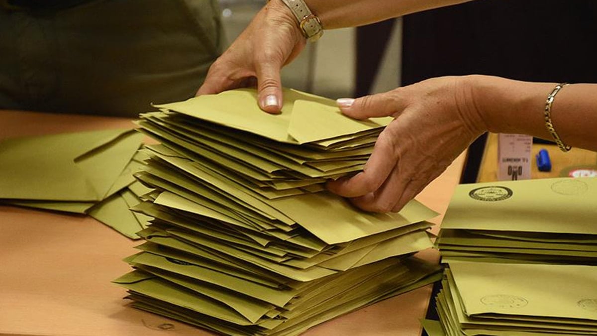 AKP'li vekil erken seçim için yeşil ışık yaktı