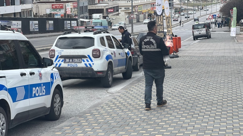 Eski sevgilisinin çalıştığı güzellik merkezini kurşunlayıp kaçtı