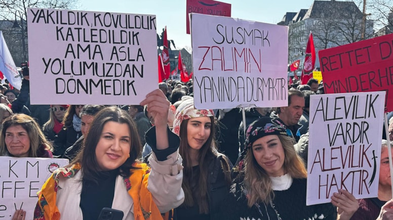 Aleviler, Köln'den seslendi: Suriye'de katliamı durdurun