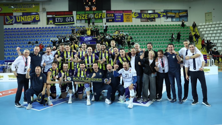 Fenerbahçe voleybolda şampiyon oldu