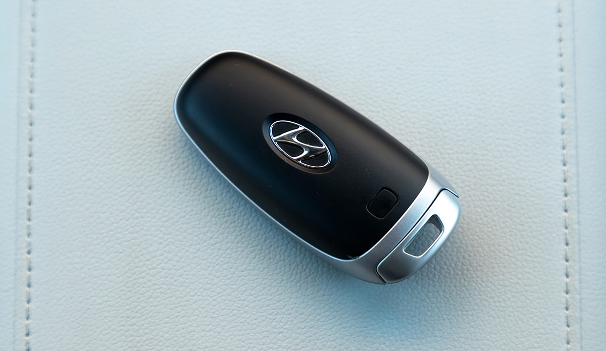 Hyundai logosunun ardındaki gizli anlam, herkesi şaşkına çevirdi