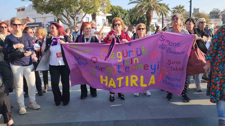 Bodrum’da kadınlar caddeleri meydanları inletti