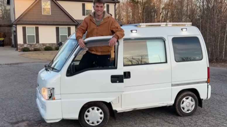 Dünyanın en küçük karavanı ama duşu bile var