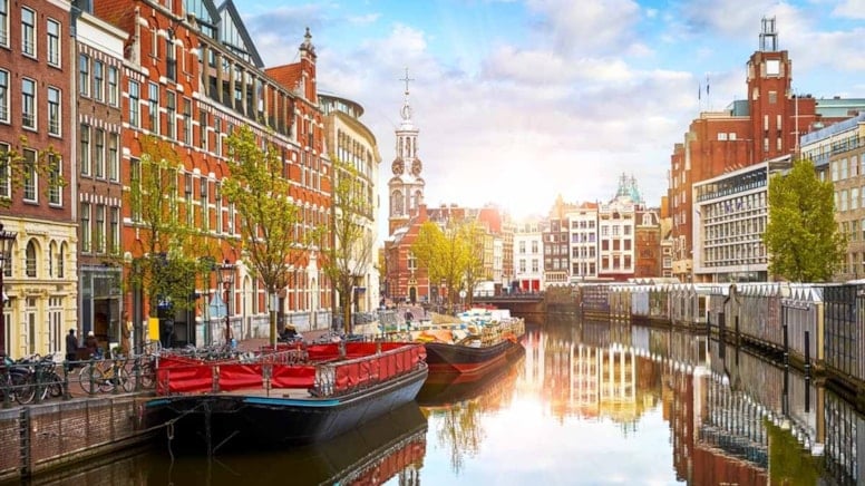 Hollandalılar evlerinde perde kullanmıyor: İşte 2. Dünya Savaşı'na dayanan neden