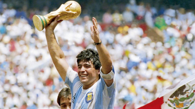 Maradona'nın ölümüyle ilgili 7 kişi yargılanacak