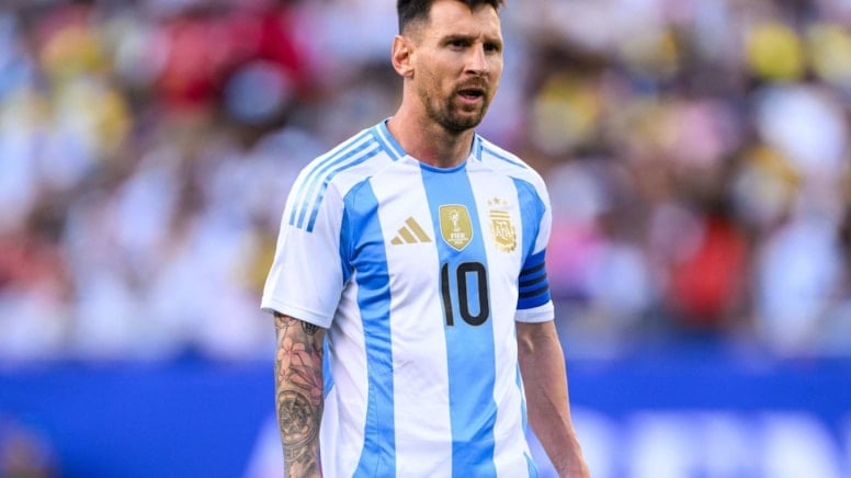 Messi'den üstü kapalı cevap 'Futbolumuzla konuşuruz'