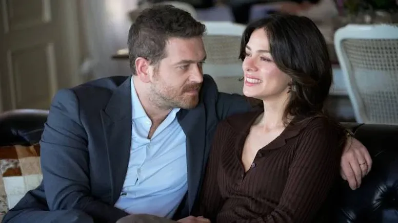 Dizide sevgili oynadılar, gerçek hayatta da aşık oldular