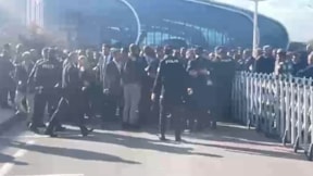 Son Dakika... İmamoğlu karşılamasında CHP’li Sarıgül ile polis arasında arbede!