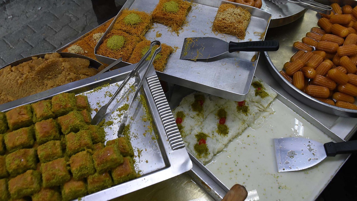 Bayram tatlınız gerçek mi? Uzmanı sahte ürünlere karşı uyardı