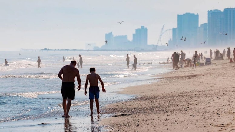 Giyiniklerin bu plaja girmesi yasaklandı