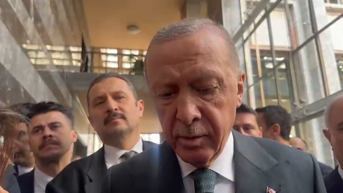 Son Dakika... Erdoğan'dan 'emekliye bayram ikramiyesi' yanıtı: 'Beni dolduruşa mı getirmek istiyorsun?'