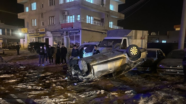 Halı saha maçı dönüşü feci kaza: 1 ağır 3 yaralı