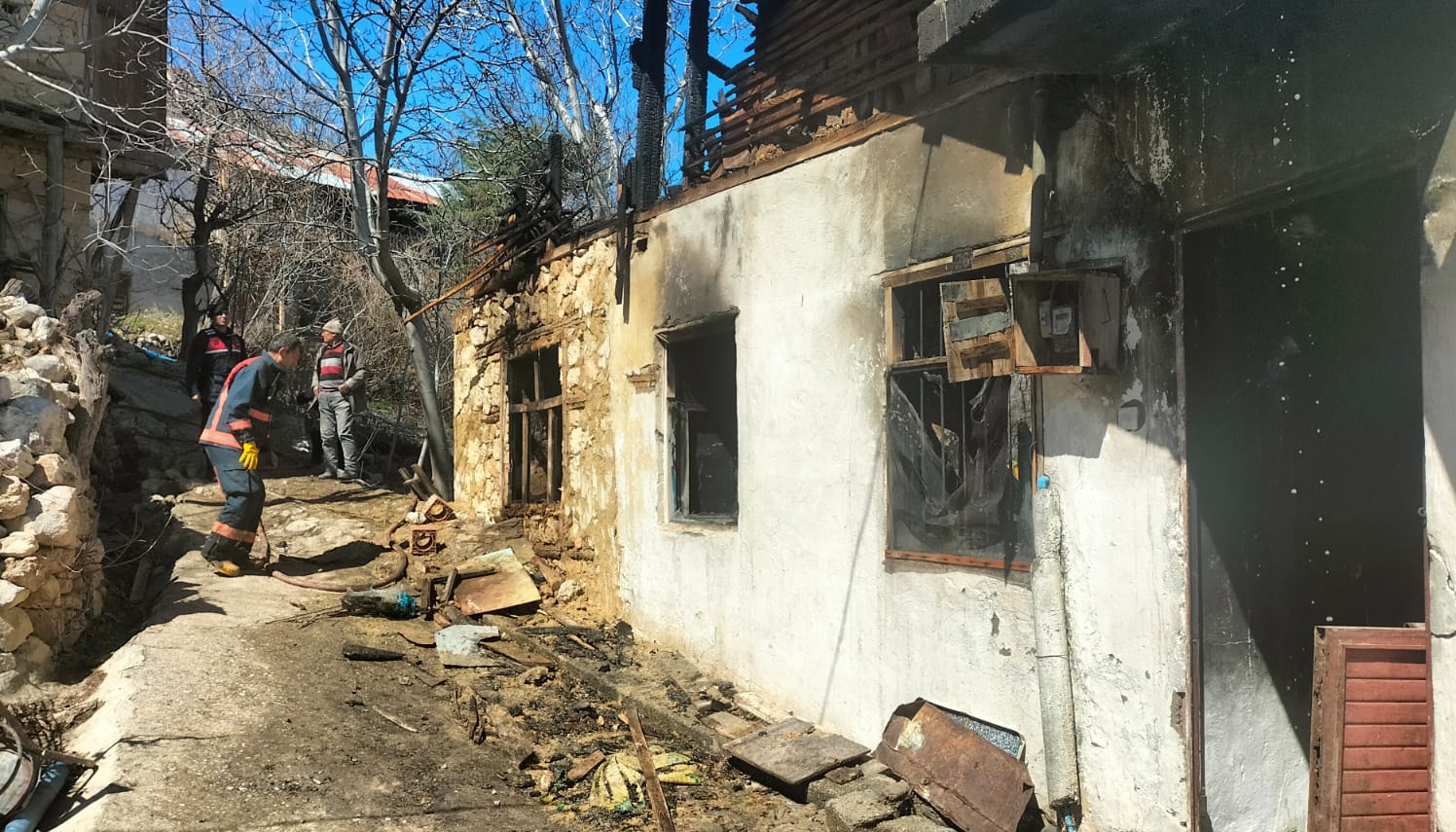 Sahur için uyandığında fark etti: Alzheimer hastası eşi kurtarılamadı