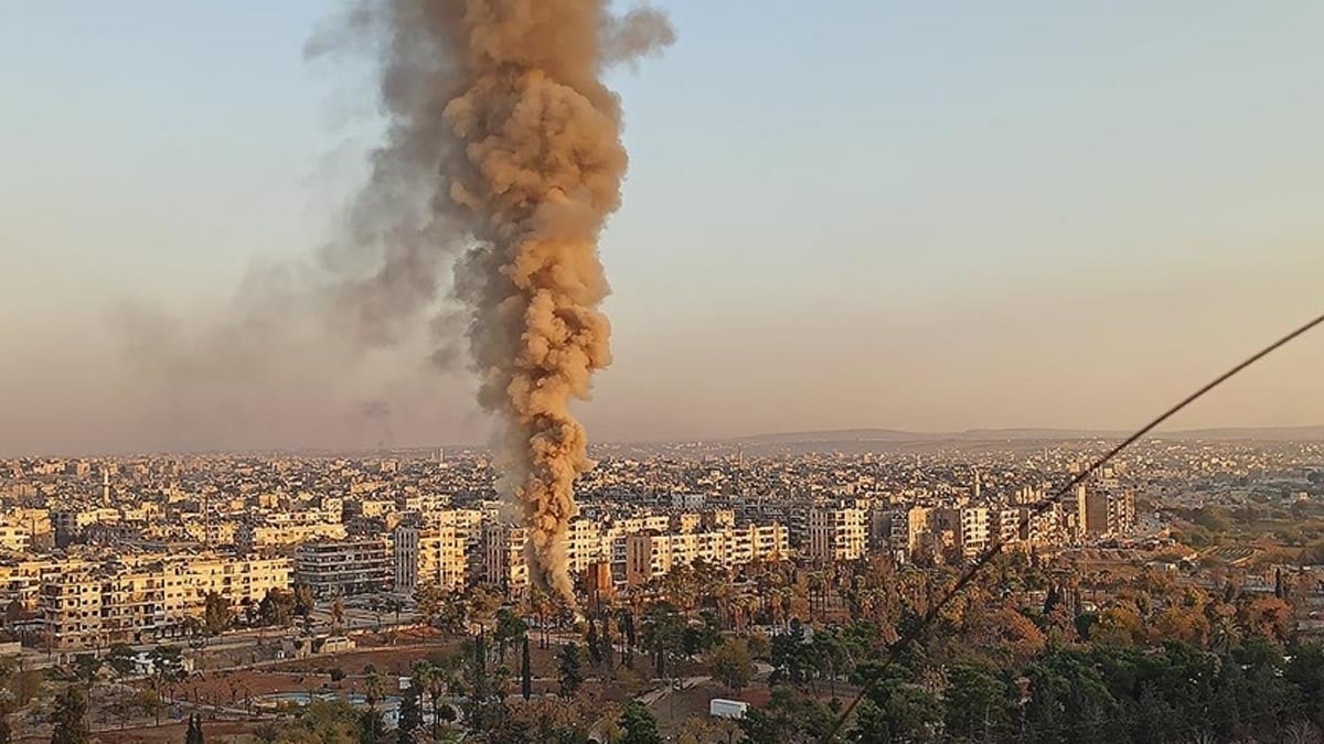 Hamas: 'İsrail'in Şam saldırısı Arap ulusal güvenliğine darbedir'