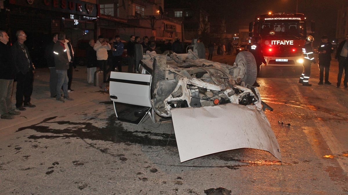 Samsun'da devrilen otomobilin sürücüsü yaralandı