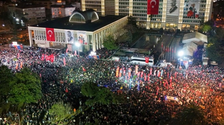Eylemleri takip ederken tutuklanan üç gazeteciye tahliye