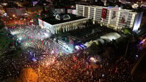 Özgür Özel 19 Mart sabahında ne yaşandığını anlattı: 'Erdoğan daha Saraçhane şokunu atlatamadı'