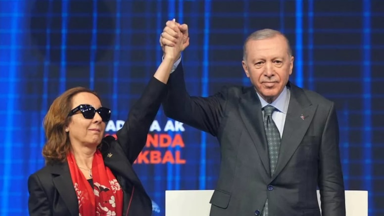 AKP'ye geçen Serap Yazıcı'yı Meclis'te terleten soru