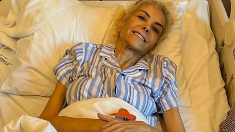 Ece Erken Tanyeli'yle ilgili üzücü haberi paylaştı