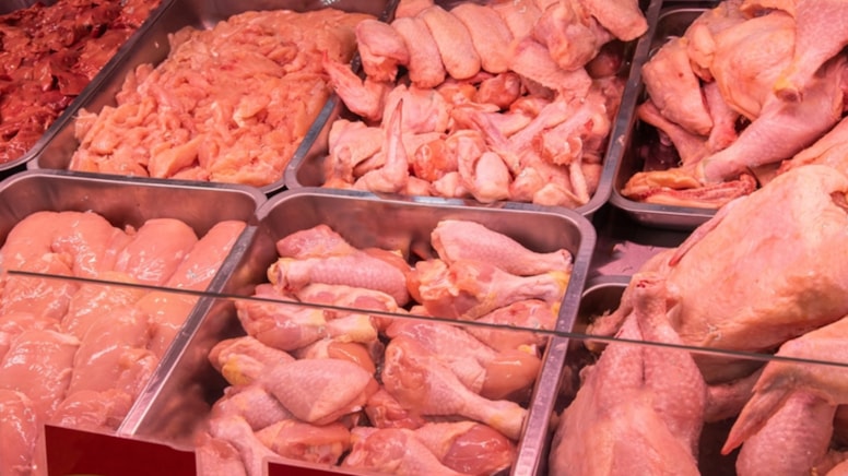 Marketten tavuk alırken dikkat! Beyaz çizgi varsa...