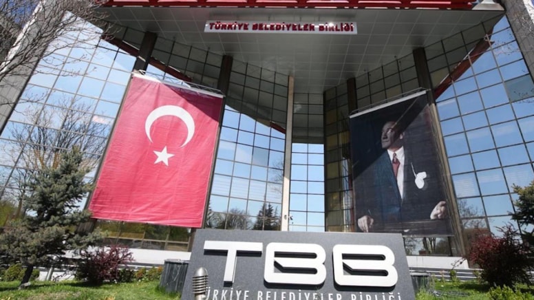 TBB, önceliği depremzede iller olmak üzere 249 araç hibe etti