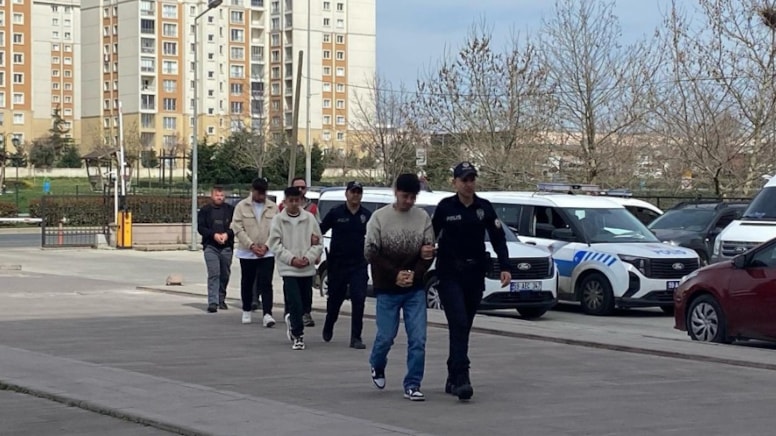 Tekirdağ'da 4 adrese uyuşturucu baskını! 3 kişi cezaevine gönderildi