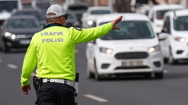 Valilik duyurdu: İstanbul'da bu yollar trafiğe kapatıldı