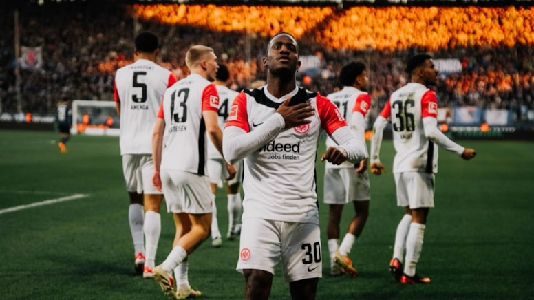 Batshuayi Anelka'yı tahtından etti!