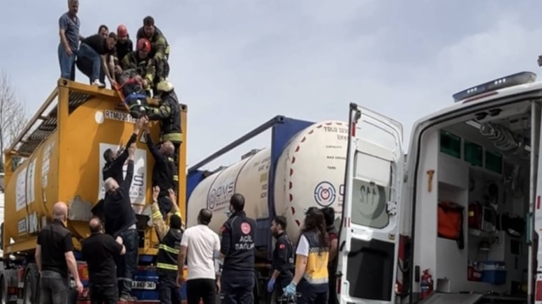 Dengesini kaybeden işçi kimyasal tankına düştü