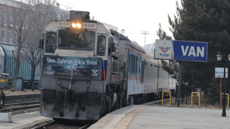 Van- Tahran seferleri 5 yıl aradan sonra başladı