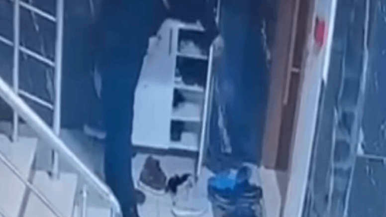 Apartmandaki ayakkabıları böyle çaldı