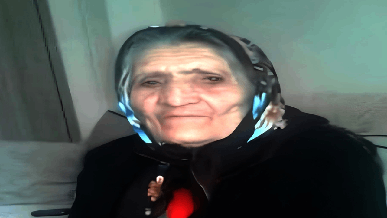 Evde çıkan yangında zehirlenen kadın öldü