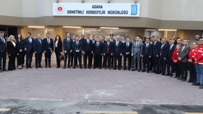 Adana’da Kızılay destekli sosyal market hizmete girdi