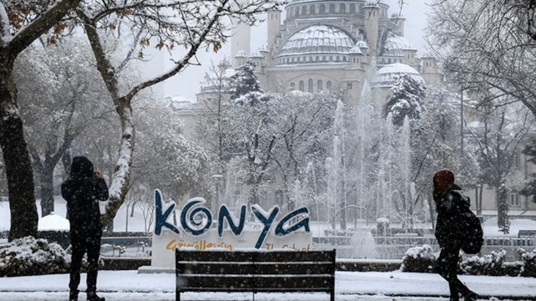 Konya'nın 15 ilçesinde eğitime kar engeli